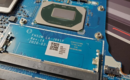 Материнська плата Predator PH315