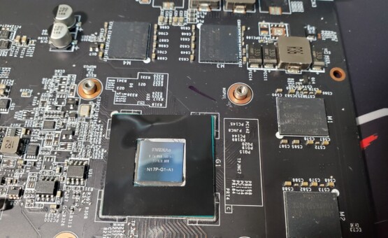 Материнська плата MSI GV62