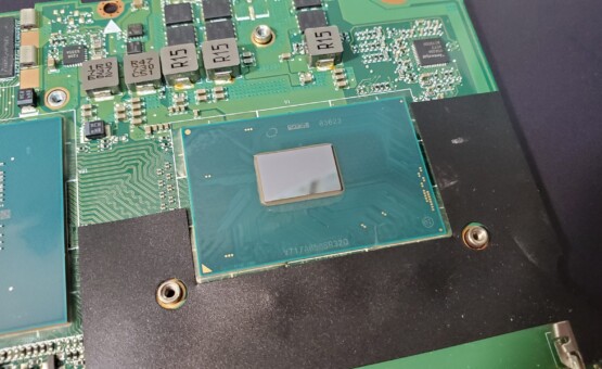 Материнська плата Asus ROG GL503