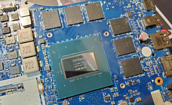 Материнская плата Lenovo Y545