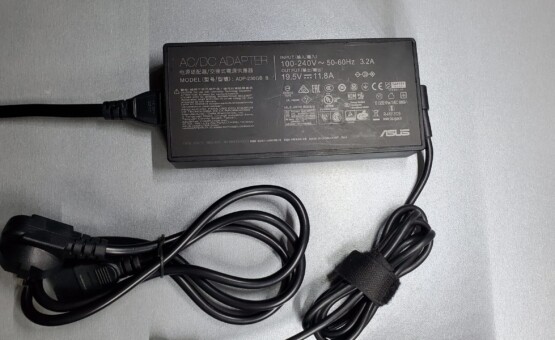 купити ноутбук б/в ASUS Zephyrus GU502LW