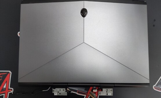 Екранний модуль (розборка) ноутбука Dell Alienware 15 R4