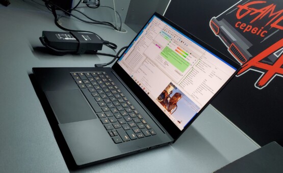 купить ноутбук б/у Razer Blade 14