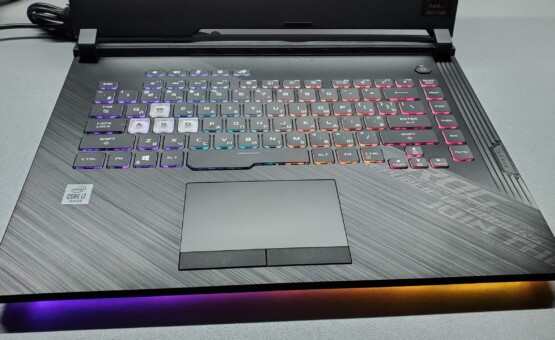 купить ноутбук б/у Asus ROG Strix