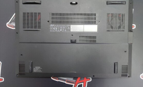 Нижня частина (дно) ноутбука Asus TUF Dash F15 FX516