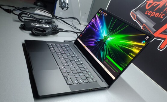купить ноутбук б/у Razer Blade 14