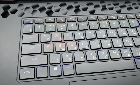 купить ноутбук б/у Dell Alienware m17 R5