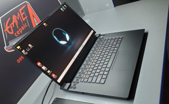 купить ноутбук б/у Dell Alienware