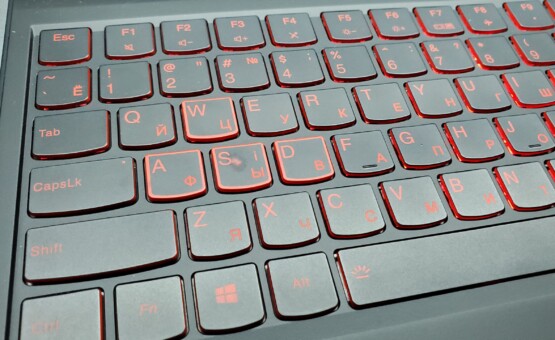 купить ноутбук б/у Lenovo Legion Y530