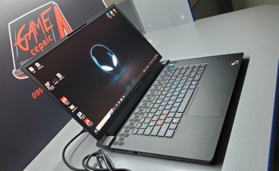 купить ноутбук б/у Dell Alienware