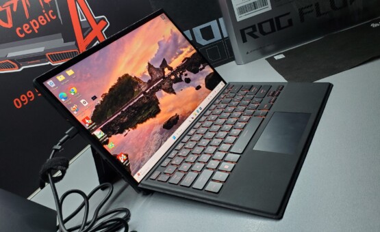 купить ноутбук б/у ASUS ROG Flow GZ301Z