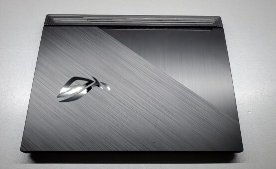 купить ноутбук б/у Asus ROG Strix G512LU