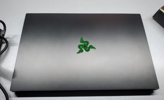 купить ноутбук б/у Razer Blade 15 Advanced