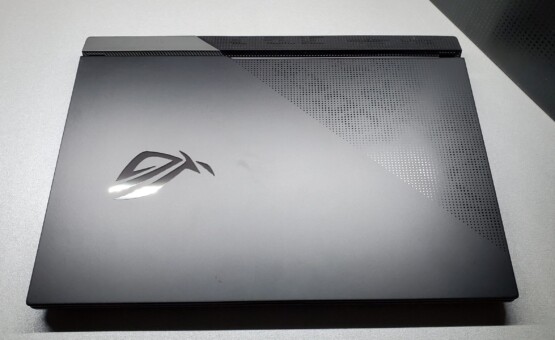 купить ноутбук б/у ASUS ROG Strix SCAR G733QSA