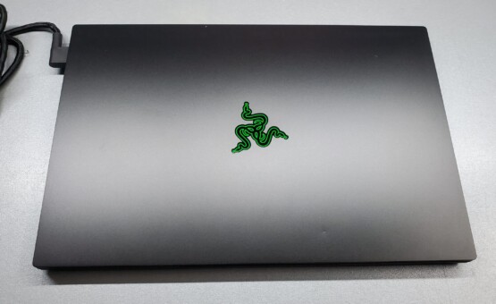 купить ноутбук б/у Razer Blade 15 Advanced