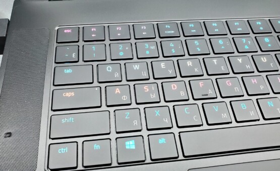 купить ноутбук б/у Razer Blade 15 Advanced