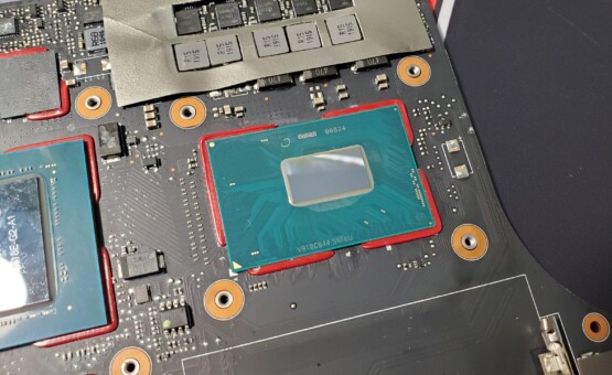 Материнская плата Razer Blade 15