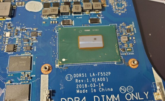 Материнская плата LA-F552P