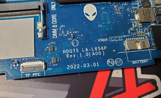 Материнская плата Alienware M15