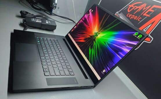 купить ноутбук б/у Razer Blade Pro 17