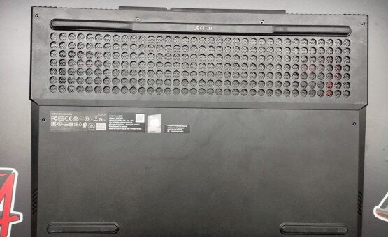 Нижняя часть (дно) ноутбука Lenovo Legion 5 17ACH6H 17ACH6