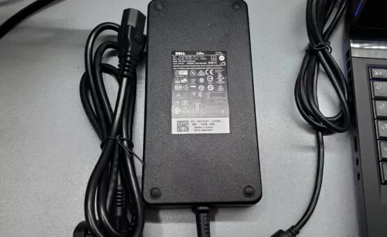 купити ноутбук б/в Dell Alienware 17 R4