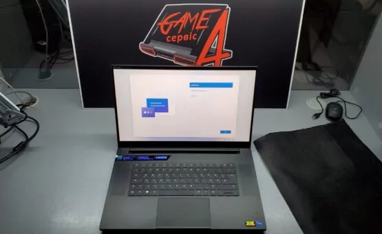купити ноутбук б/в Razer Blade 17