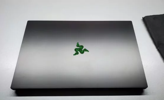 купить ноутбук б/у Razer