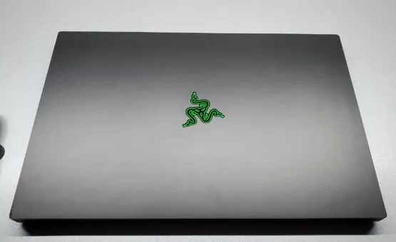 купити ноутбук б/в Razer Blade 17